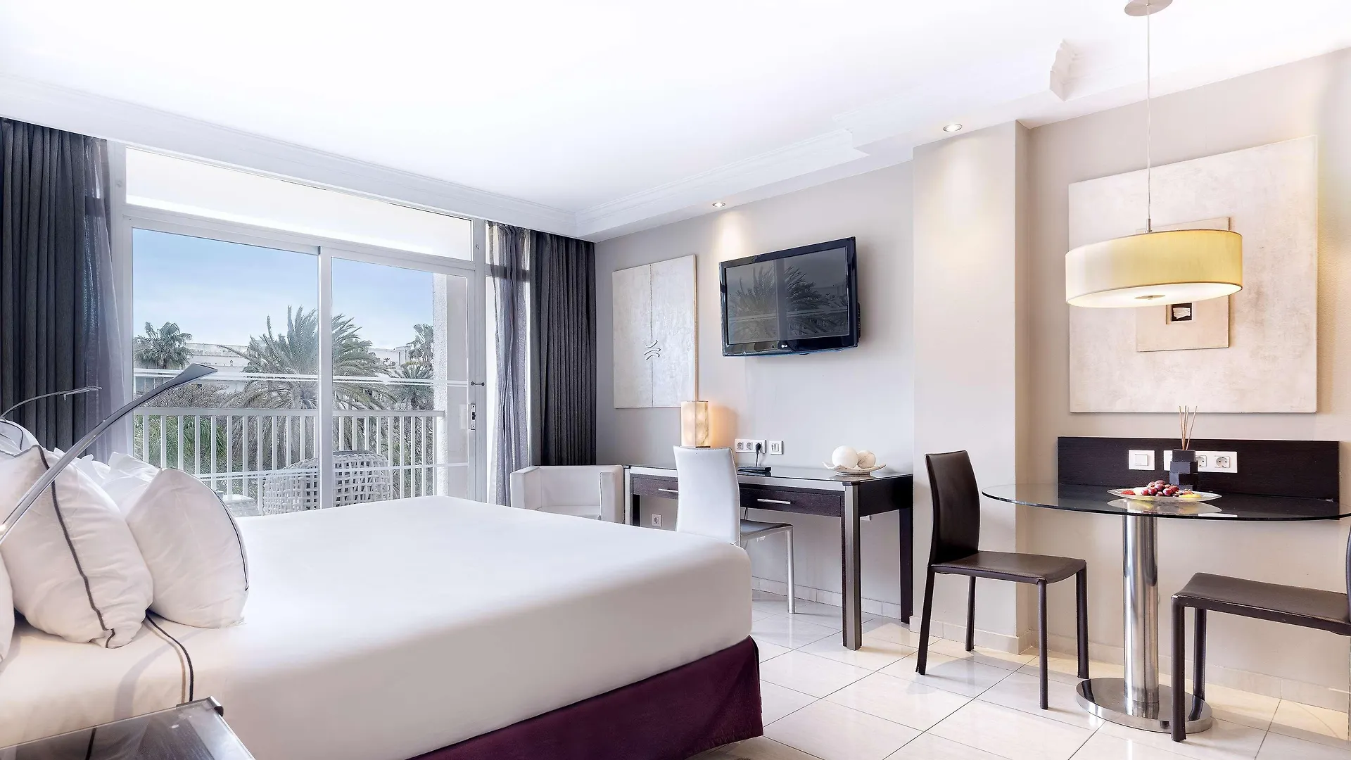 Hotel Me Marbella 5*,